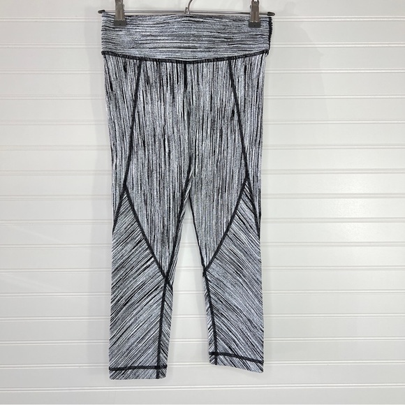 VIMMIA Womens Black White Athletic Leggings Pants Sz XS Workout Gym Yoga - Picture 2 of 9